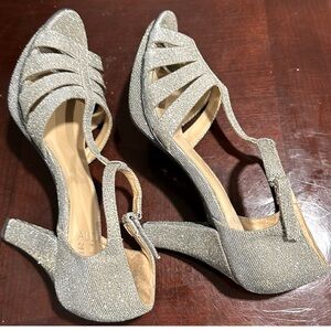 Naturalizer Silver Heels with Elegant Straps